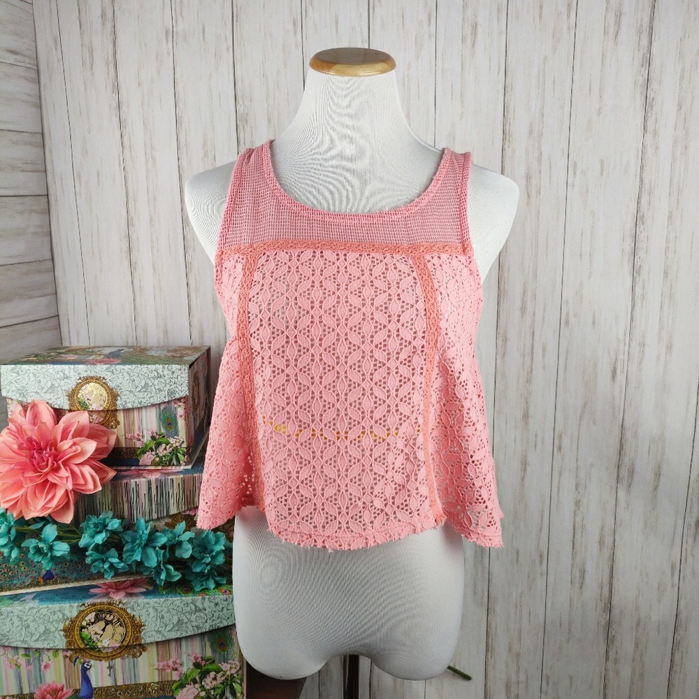 Free People pink cropped crochet lace tank top a46